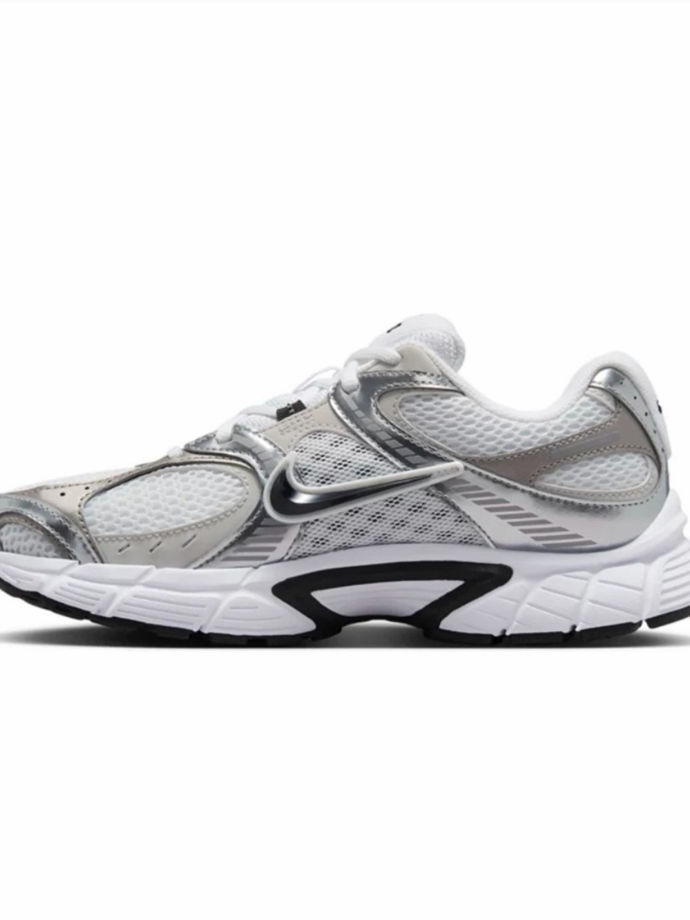 Nike Women's V5 RNR Sneakers - Picture 5 of 8